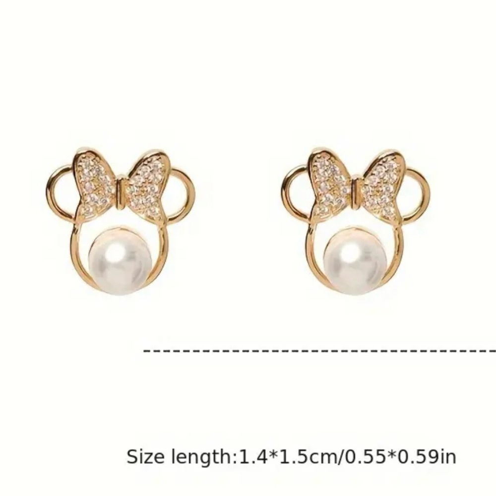 Elegant Minnie Mouse Gold Pearl Stud Earrings